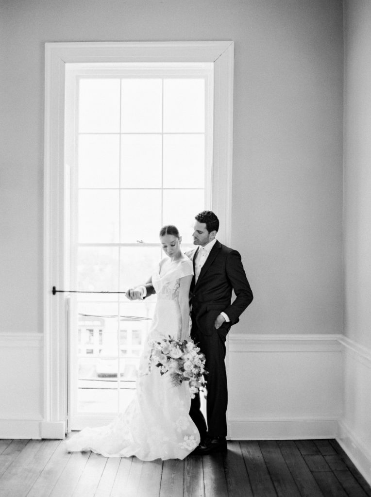 Creative and modern wedding photography at the Gadsden House in Charleston, South Carolina.